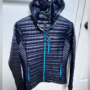 Patagonia ultralight down hoody